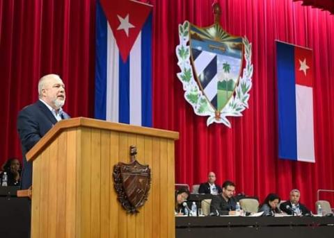 Primer ministro presenta plan de medidas para dinamizar la economía