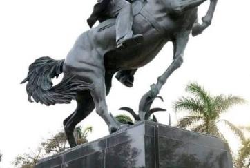 marti 128 aniversario