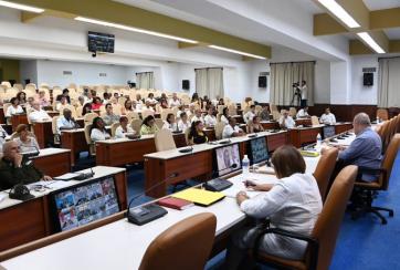 La atención a la población y a los planteamientos de los electores