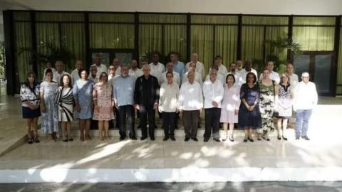 Presidente participa en ceremonia de los nuevos jefes de misión Presidente participa en ceremonia de los nuevos jefes de misión