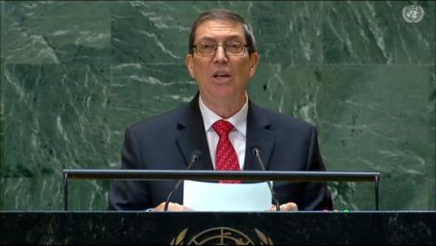 Cuba continuará defendiendo su derecho soberano a la independencia y a construir el socialismo