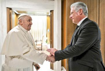 Vista del Presidente de Cuba al Papa