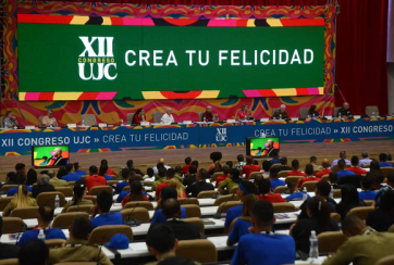 Inaugurado oficialmente el 12mo. Congreso de la Unión de Jóvenes Comunistas: La juventud cubana como protagonista 