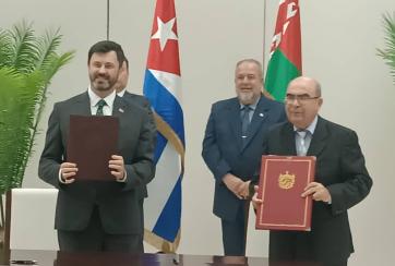 La Aduana de Cuba y de Belarus firman convenio.