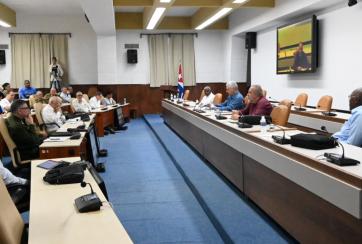 Consejo de Ministros presenta seis decretos leyes que actualizan las disposiciones jurídicas para actores económicos no estatales