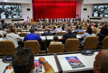  Celebran aniversario 45 del Palacio de Convenciones con homenaje a fundadores y gala cultural