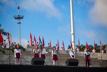 Parada martiana: Pioneros y estudiantes celebran el natalicio del Apóstol